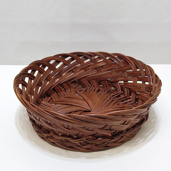 Wicker Basket Handwoven Rattan aesthetic appeal Sturdy Strong Long Lasting Use - Picture 1 of 6
